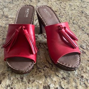 Kenneth Cole Reaction clogs.  Barely worn, in great condition.